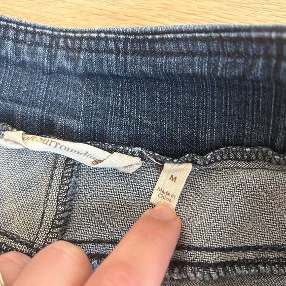 Soft Surroundings Pull On Jeans Size Medium Blue Straight Leg - Picture 3 of 9